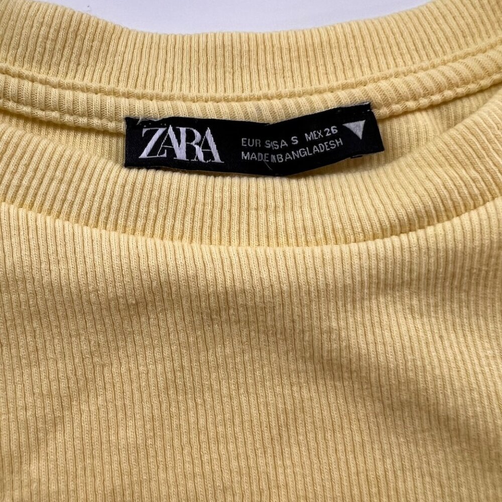 Zara Ruffle Top - Picture 2 of 4